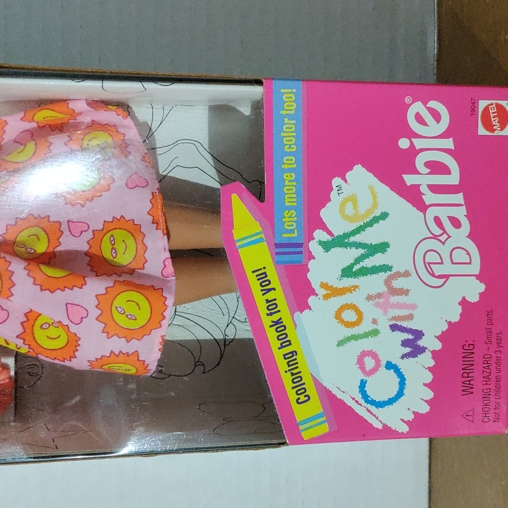 Color With Me Barbie - Picture 3 of 4